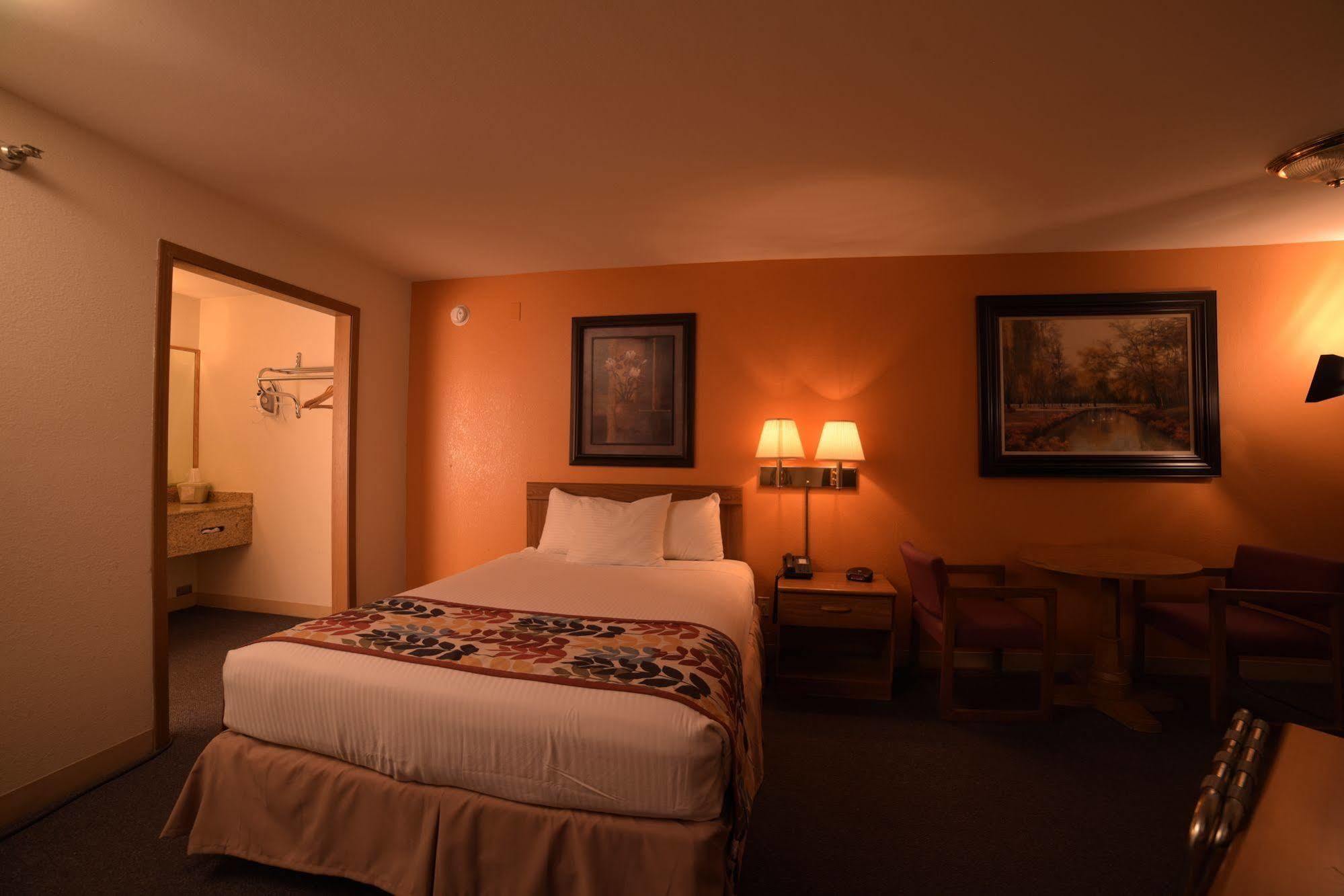 Dutton Inn Branson Dış mekan fotoğraf